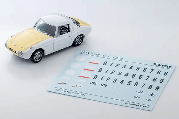 Takara Tomy LV-215b 1965 Toyota Sports 800 Custom Color (White/Yellow)