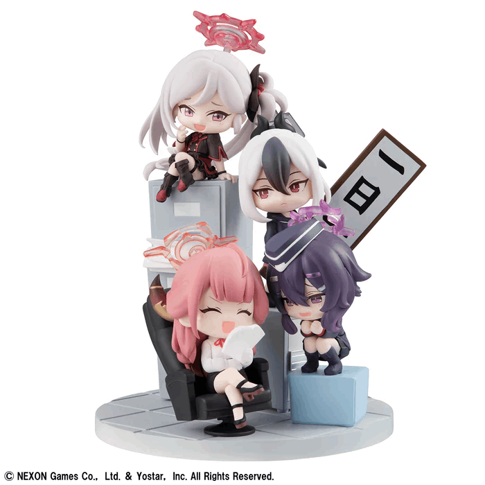 Premium Bandai Megahouse FigUnity Blue Archive【with gift】
