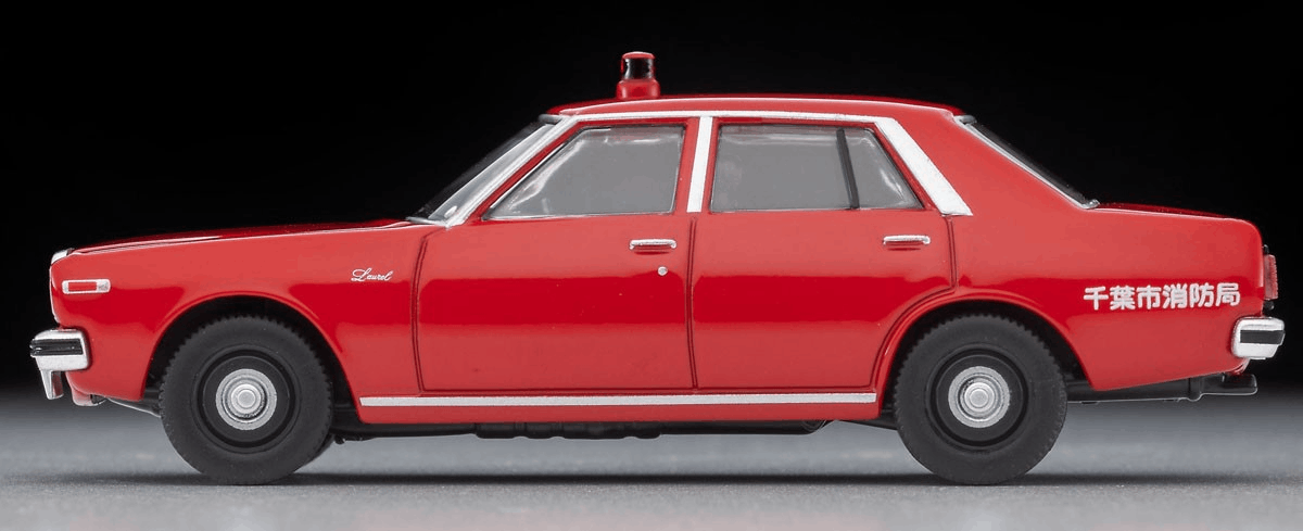 Takara Tomy LV-N384a 1978 Nissan Laurel 1800 Custom Fire Chief Car