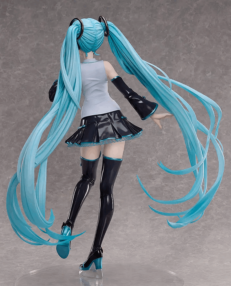 FREEing 1/3 Hatsune Miku V4 CHINESE