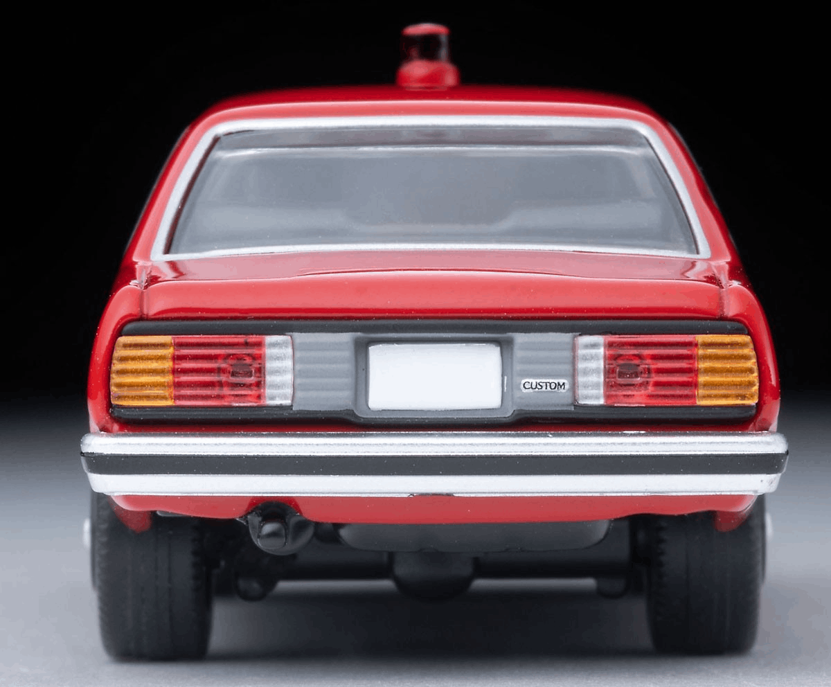 Takara Tomy LV-N384a 1978 Nissan Laurel 1800 Custom Fire Chief Car
