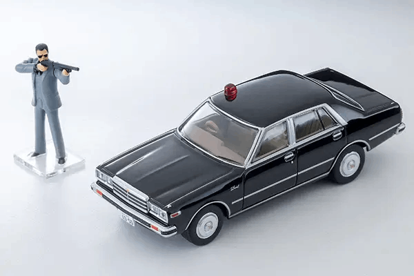 Takara Tomy LV-N MS05 SEIBU KEISATSU Nissan Laurel with Daimon Figure